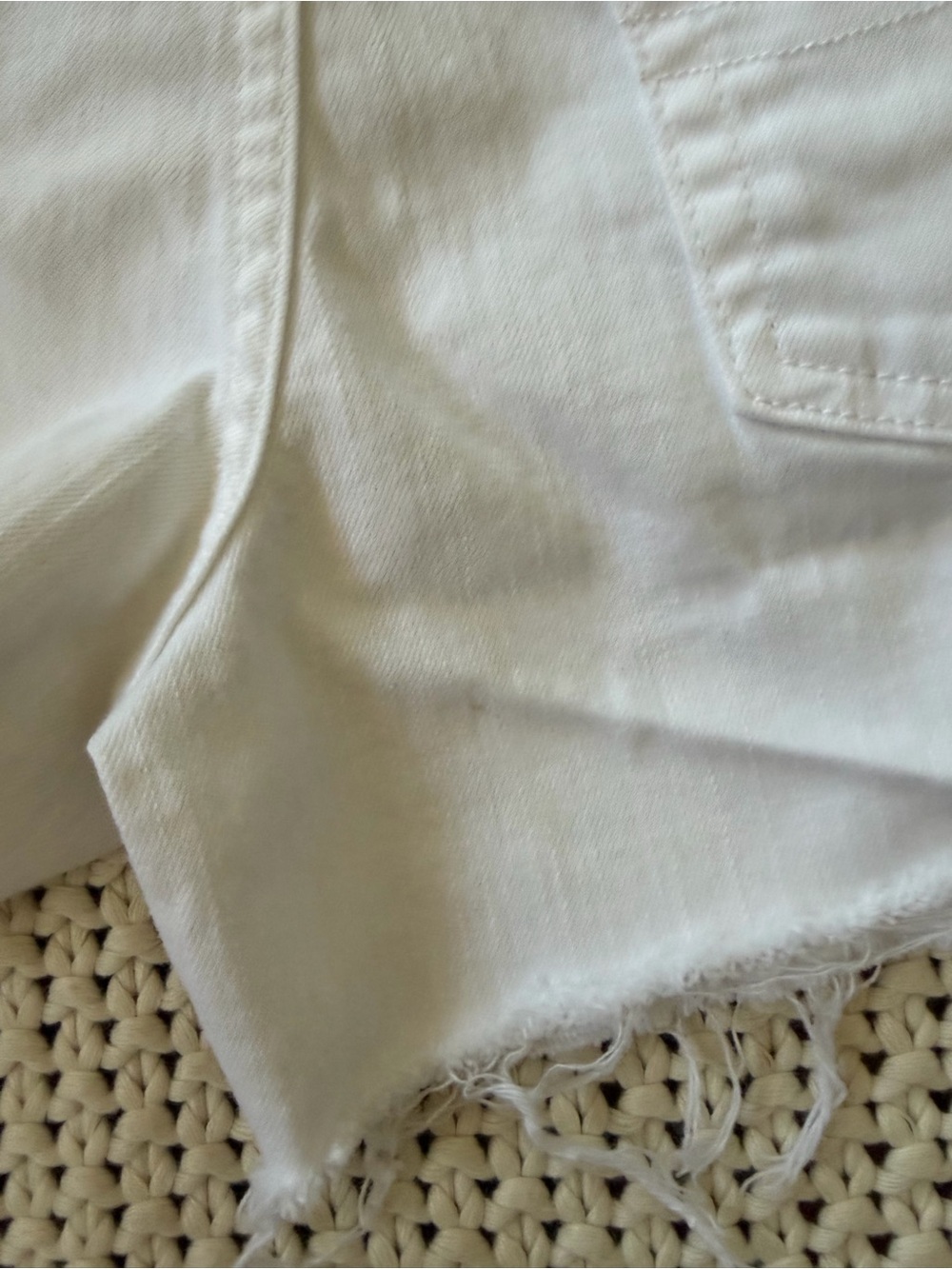 Lucky Brand Low Rise White Denim Cutoff Shorts Women's Size 4/27 Summer Y2K - Picture 5 of 6